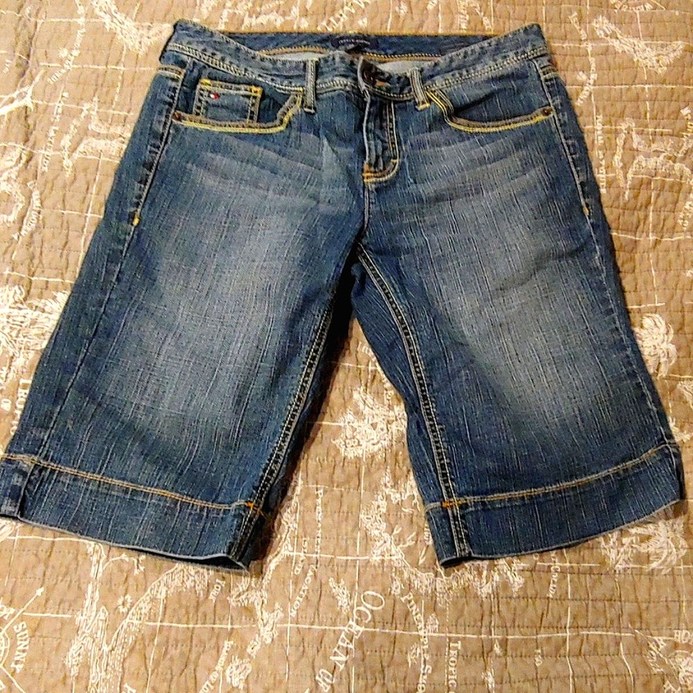 Tommy Hilfiger long shorts - Picture 1 of 4
